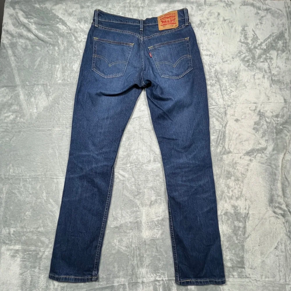 Levis 511 Slim Fit Jeans Mens 31x32 Dark Wash Blue Distressed Ripped